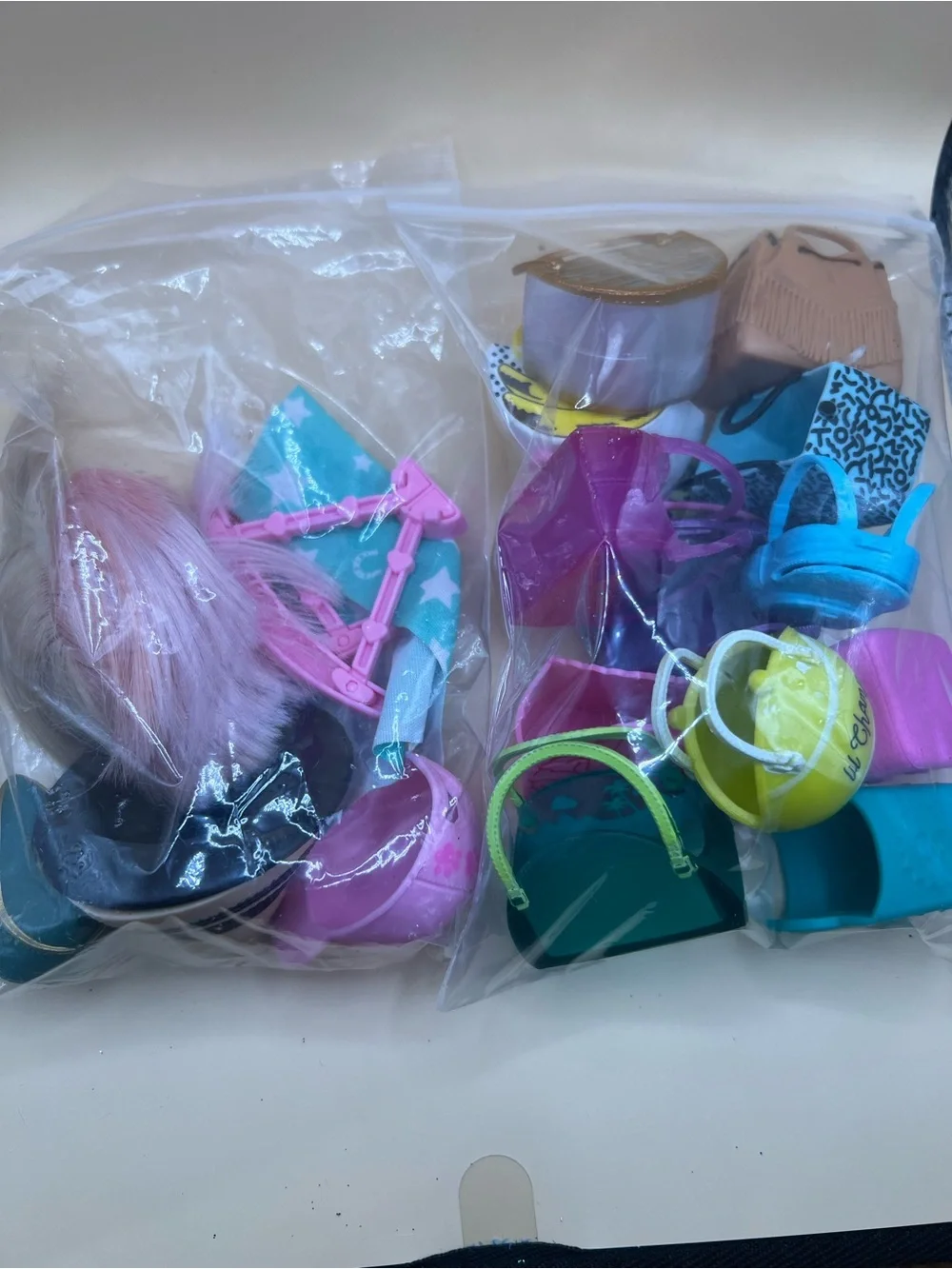LOL Surprise Dolls Assorted Mini Figures - Mixed Colors HUGE LOT
